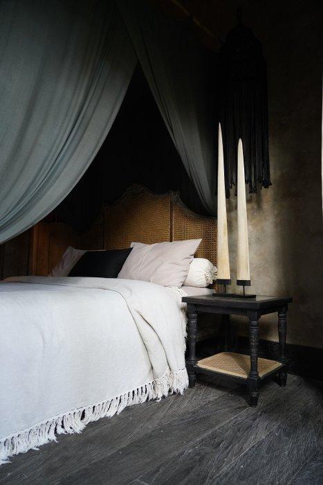 Geen minimumprijs - Een paar zeewolf-tanden gemonteerd op op, Antiek en Kunst, Kunst | Designobjecten