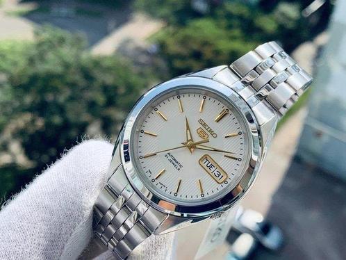 SEIKO 5 - Day-Date - Sans Prix de Réserve - Homme - 2025, Handtassen en Accessoires, Horloges | Antiek