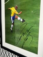 Brazil - Roberto Carlos - Ingelijste gesigneerde foto (11 x, Verzamelen, Nieuw