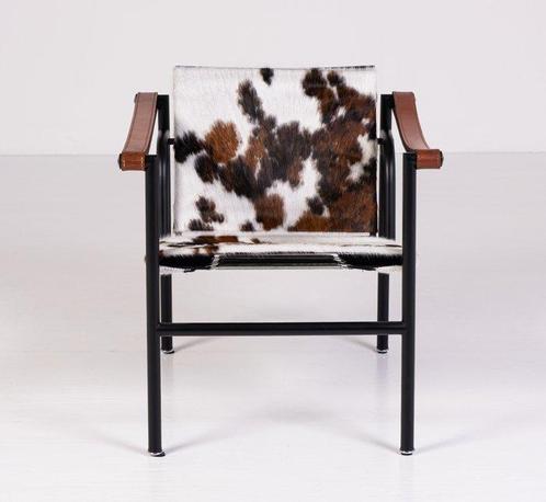 Cassina - Charlotte Perriand, Le Corbusier, Pierre Jeanneret, Antiek en Kunst, Kunst | Designobjecten