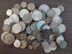 Wereld. Lot zilveren munten met diverse gehaltes (1 kilo)