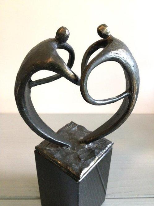 Corry Ammerlaan - Sculpture, “ Hart voor elkaar “ - 18 cm -, Antiek en Kunst, Curiosa en Brocante