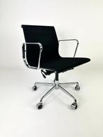 ICF - Charles & Ray Eames - Bureaustoel - EA118 - Aluminium, Antiek en Kunst