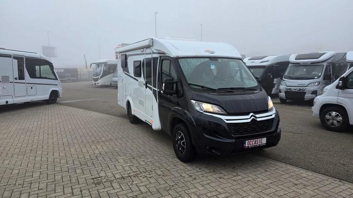 Carado V337 op Citroën met slechts 27597 km, twinbed 76891, Caravans en Kamperen, Mobilhomes, Cassettetoilet, Handgeschakeld, L-zit