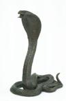 Sculpture en bronze de serpent cobra dansant