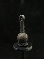 Oud-Egyptisch Zilver Poppy Flower amulet met zwarte, Antiek en Kunst