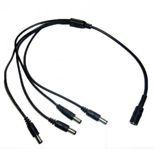 Voeding splitter adapter - 1 naar 4, Doe-het-zelf en Bouw, Elektriciteit en Kabels, Kabel of Snoer, Verzenden