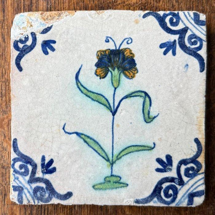 Tegel - Fraaie gestyleerde polychrome bloem - 1600-1650, Antiek en Kunst, Antiek | Glaswerk en Kristal