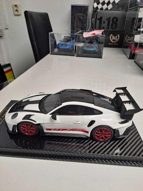Radscale 1:18 - Voiture miniature - Porsche 911 - 992 GT3 RS, Hobby en Vrije tijd, Modelauto's | 1:5 tot 1:12