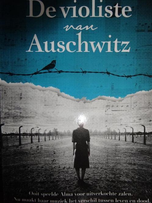 De Violiste van Auschwitz Ellie Midwood 9789049201203, Boeken, Overige Boeken, Zo goed als nieuw, Verzenden