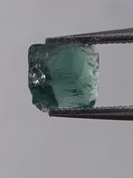 Natural Green Apatite - 0.56 ct - Rough Gemstone - unheated, Verzenden