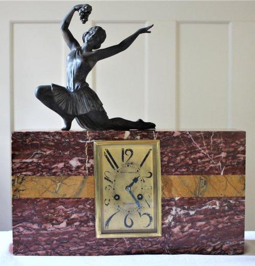 Horloge en marbre avec image de dame, Antiek en Kunst, Kunst | Designobjecten