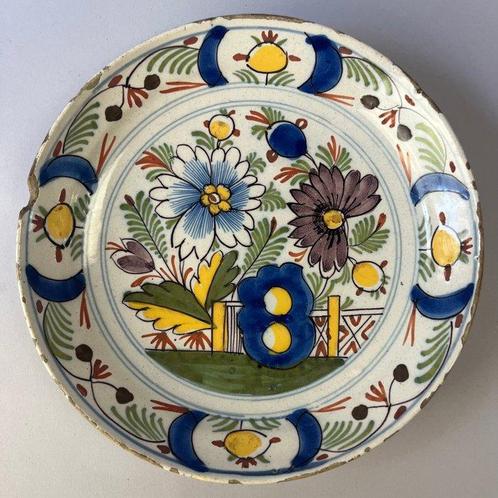 Assiette - Antiek - Delft polychrome bord of schotel - 18e, Antiek en Kunst, Antiek | Glaswerk en Kristal