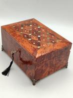 Boîte à bijoux - Boîte à bijoux, Loupe de Thuya, Nacre,, Antiek en Kunst