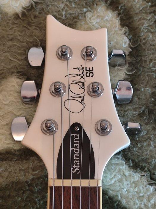 PRS - SE--STANDARD CUSTOM 24, LIMITED EDITION, White Pearl,, Muziek en Instrumenten, Snaarinstrumenten | Gitaren | Akoestisch