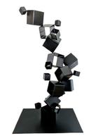 D.B - Escultura Apego No reserve