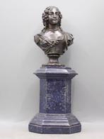 Figuur - Pair of busts on marbled wooden pedestals (2) -, Antiek en Kunst