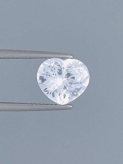 1 pcs Incolore Saphir - 4.49 ct - International Colored, Handtassen en Accessoires, Edelstenen