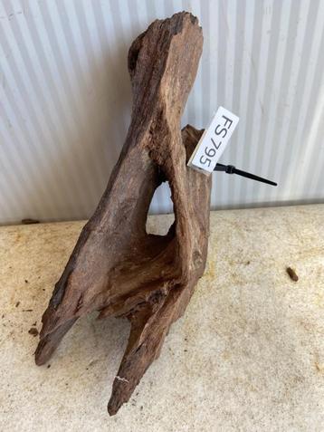Fine Sinking Wood Selected  FS795 30x16x10 cm beschikbaar voor biedingen