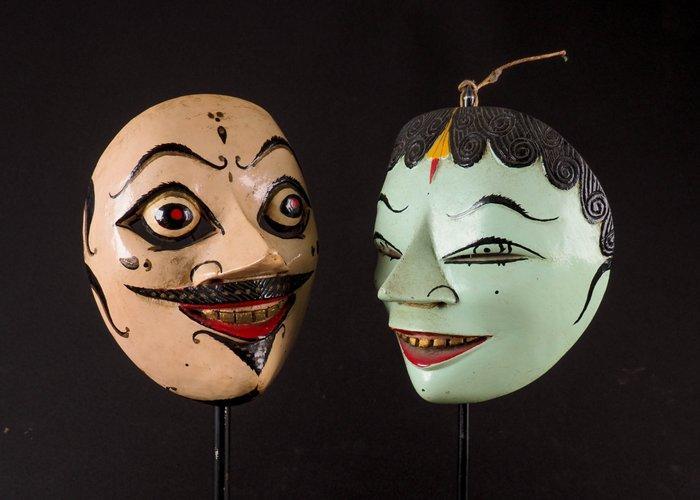 2 Topéng maskers - Java Cirebon - Indonesië (Zonder, Antiek en Kunst, Kunst | Niet-Westerse kunst