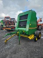 Ronde balenpers john deere 590, Ophalen, Veehouderij, Weidebouw