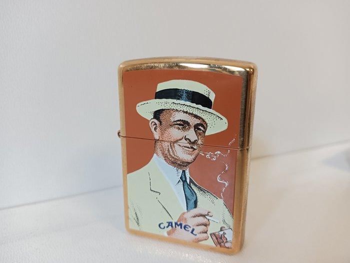 Zippo - Camel design - Zonder minimumprijs - Aansteker -, Collections, Articles de fumeurs, Briquets & Boîtes d'allumettes