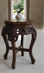 Table basse - Bois, Marbre - En bois asiatique sculpté à la