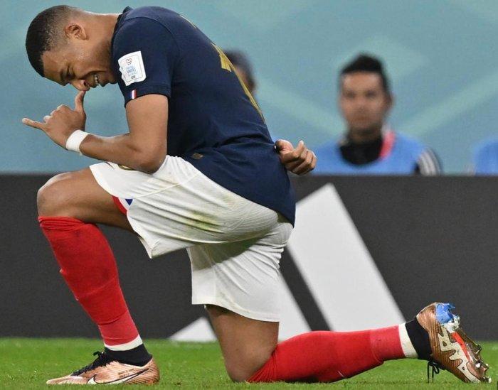 Kylian MBappé - Chaussures Finale World Cup 2022 - Record, Collections, Collections Autre