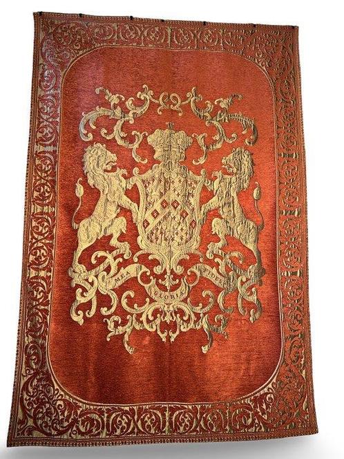 Zeer groot antiek wandkleed, met wapenschild en Mea Gloria, Antiek en Kunst, Antiek | Overige Antiek