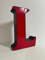 Enorme letter ‘L’ - Reclamebord - Metaal, Plastic