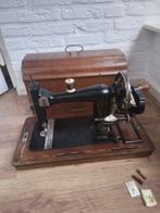 Victoria Naaimachine - 389925 - Hout en Gietijzer