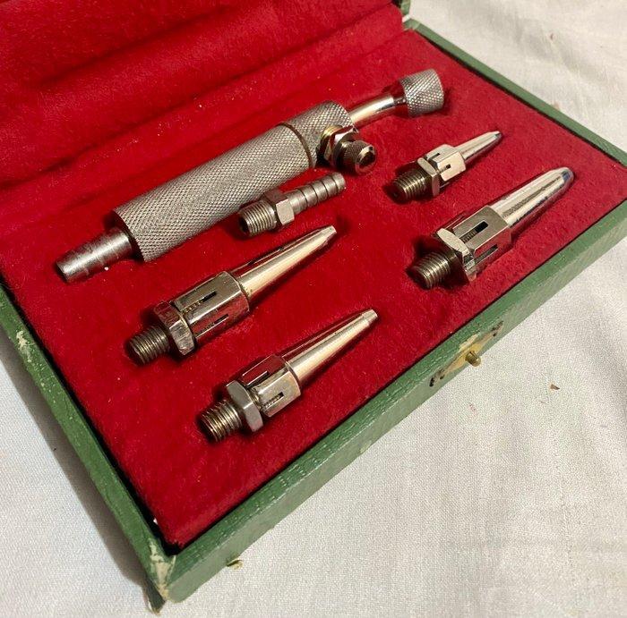 Outil de travail - buses de poste à souder, Antiek en Kunst, Antiek | Wandborden en Tegels