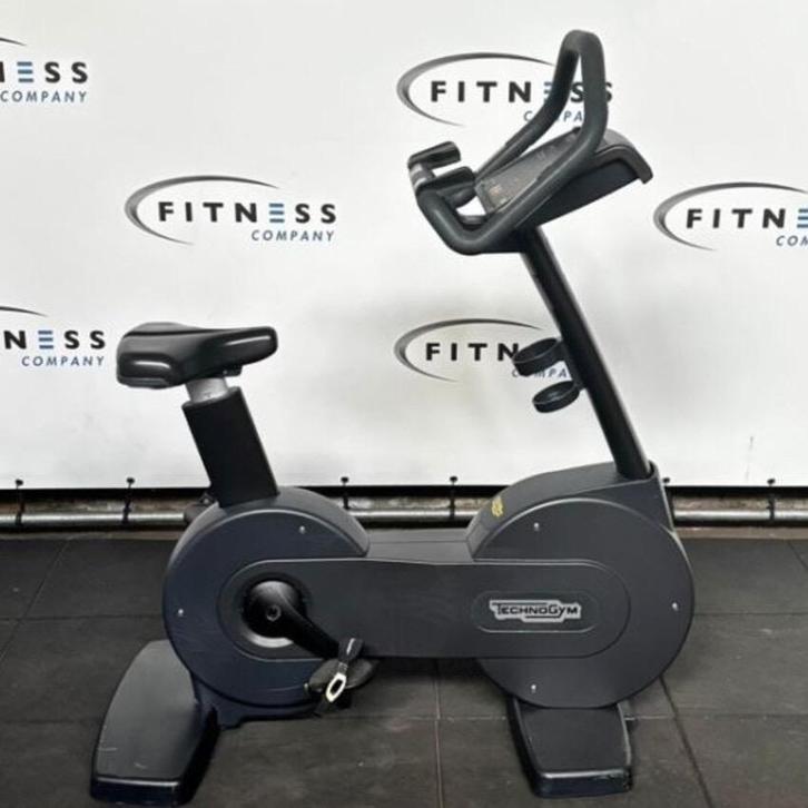 Technogym upright Bike Excite 1000 LED |hometrainer, Sport en Fitness, Fitnessapparatuur, Hometrainer, Ophalen of Verzenden