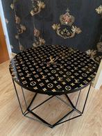 J.Reinhardt - Louis Vuitton Coffee Table - Noir & Gold Ø50cm, Antiek en Kunst, Kunst | Schilderijen | Modern