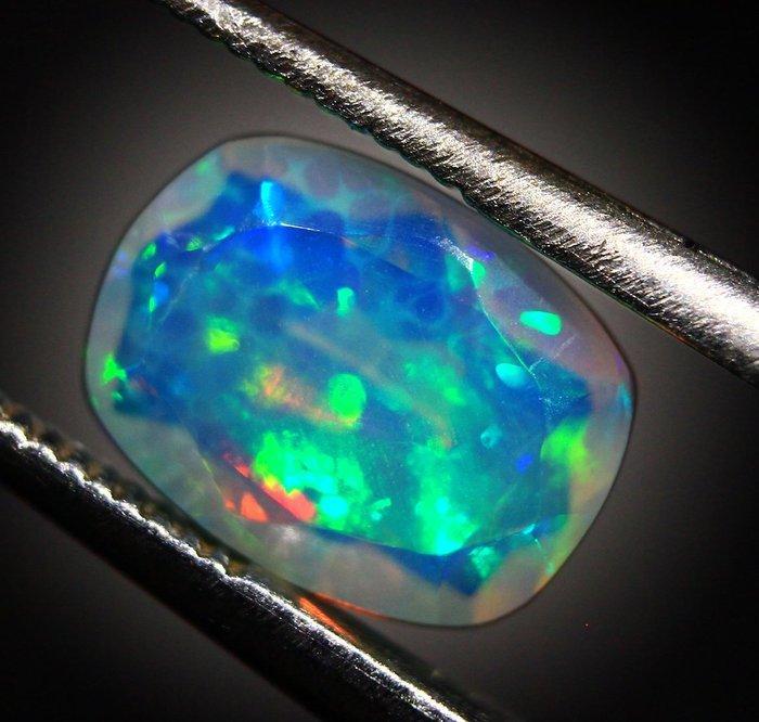 Ct. 3,40 Ethiopische Opalen - Rechthoekige facetgeslepen -, Collections, Minéraux & Fossiles