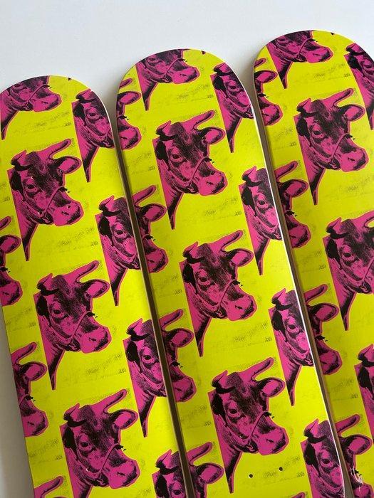 Andy Warhol (after) x The Skateroom - Cow, Antiek en Kunst, Kunst | Designobjecten