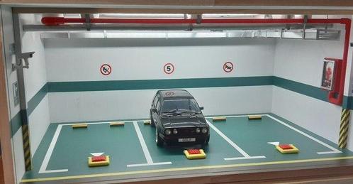 SD-modelcartuning - 1:18 - XL Parking diorama - met LED, Hobby en Vrije tijd, Modelauto's | 1:5 tot 1:12
