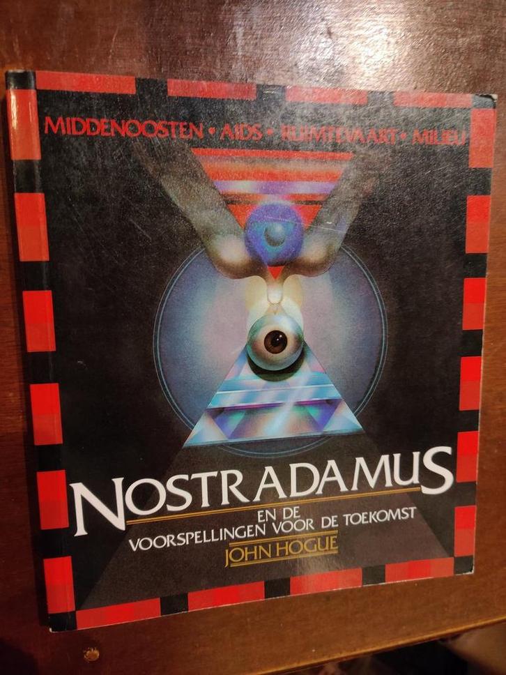 NOSTRADAMUS VOORSPELLINGEN TOEKOMST 9789038900445 J. Hogue, Livres, Ésotérisme & Spiritualité, Envoi