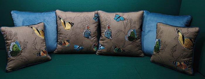 Kussenset met Sfarfallio-stof van Manufatti Toscani, vulling, Antiek en Kunst, Curiosa en Brocante