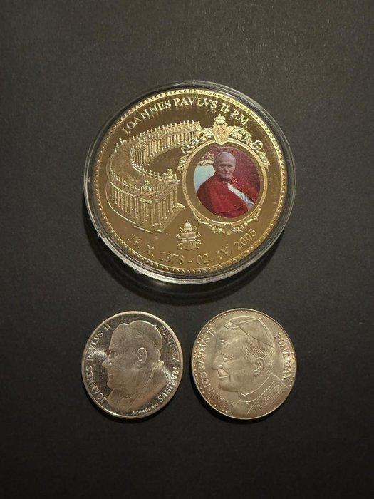 Vaticaan. Medal 2011 3 Medaillen mit dem Porträt von Papst, Timbres & Monnaies, Monnaies & Billets de banque | Accessoires
