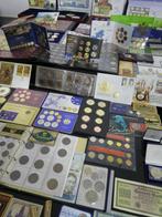 Wereld. Collection of coins/banknote/medals/euro inkl. pp