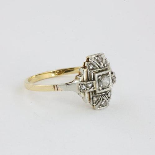 Ring - 18 karaat Geel goud - 0.50ct. tw. Diamant, Handtassen en Accessoires, Ringen