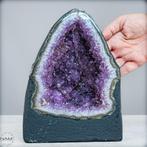 Éblouissante druse daméthyste – Splendeur cristalline