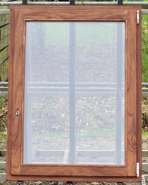 afrormosia houten raam , chassis , venster , kozijn 90 x 120, Doe-het-zelf en Bouw, Raamkozijnen en Schuifdeuren, Inclusief glas