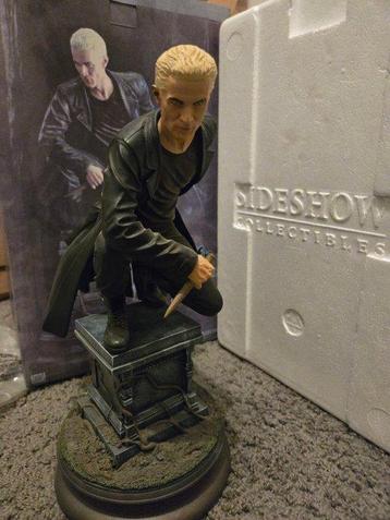 sideshow - Statue, Spike de buffy contre les vampires