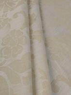 Mooie puur linnen snit, beige kleur met zandkleurige