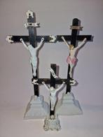 Crucifix (3) - 3 Crucifix in porselein Andenne in perfecte, Antiek en Kunst