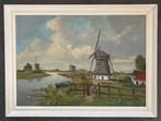 Adri Verveen (1912-1988) - Hollands landschap met molens aan, Antiek en Kunst