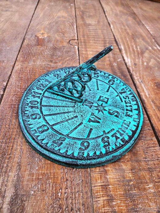 Zonnewijzer - Gietijzer - Polen - 2020+, Antiek en Kunst, Curiosa en Brocante