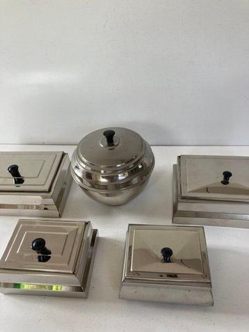 Boîte à cigares (5) - nickel ou chrome - ensemble de tabac